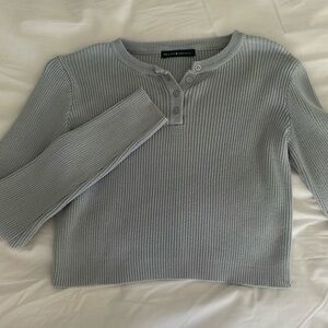 Brandy Melville cropped navy grey sweater